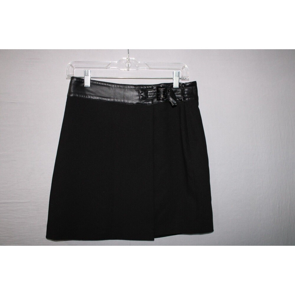 Karl Lagerfeld Womens Black Belt Closure Mini Skirt Size 2 Faux Leather Peeling